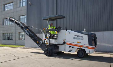 銑刨機的使用特點