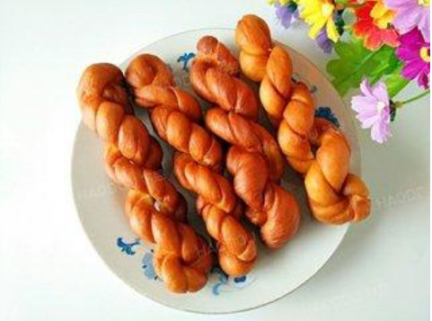 麻花作爲常見的傳統風味小吃深受廣大創業者的青睐